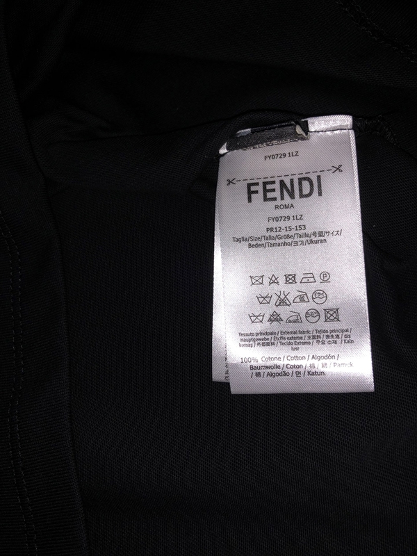 ブランドTシャツ全体デザイン